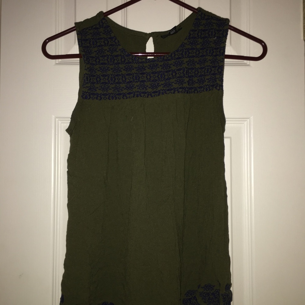 Women’s Green Tank w/ Blue Embroidery!